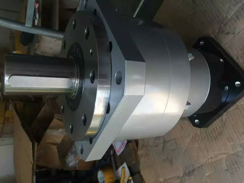 江西九江市共青城市單級(jí)渦輪蝸桿減速器交流伺服電機(jī)驅(qū)動(dòng)器